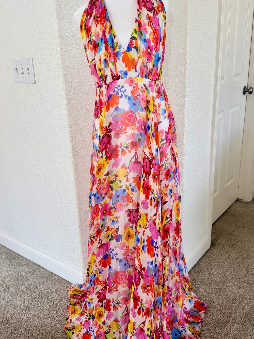 Milly 100% Silk Watercolor Floral Plunging Halter Maxi Dress Size 6